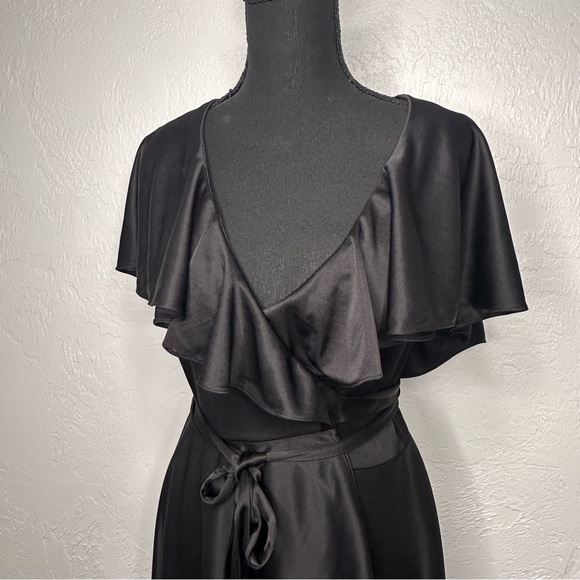 Vintage 1970 black wrap dress - Picture 2 of 6